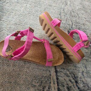 Reef Women's Pink Platform Sandals Canvas Upper Size 8